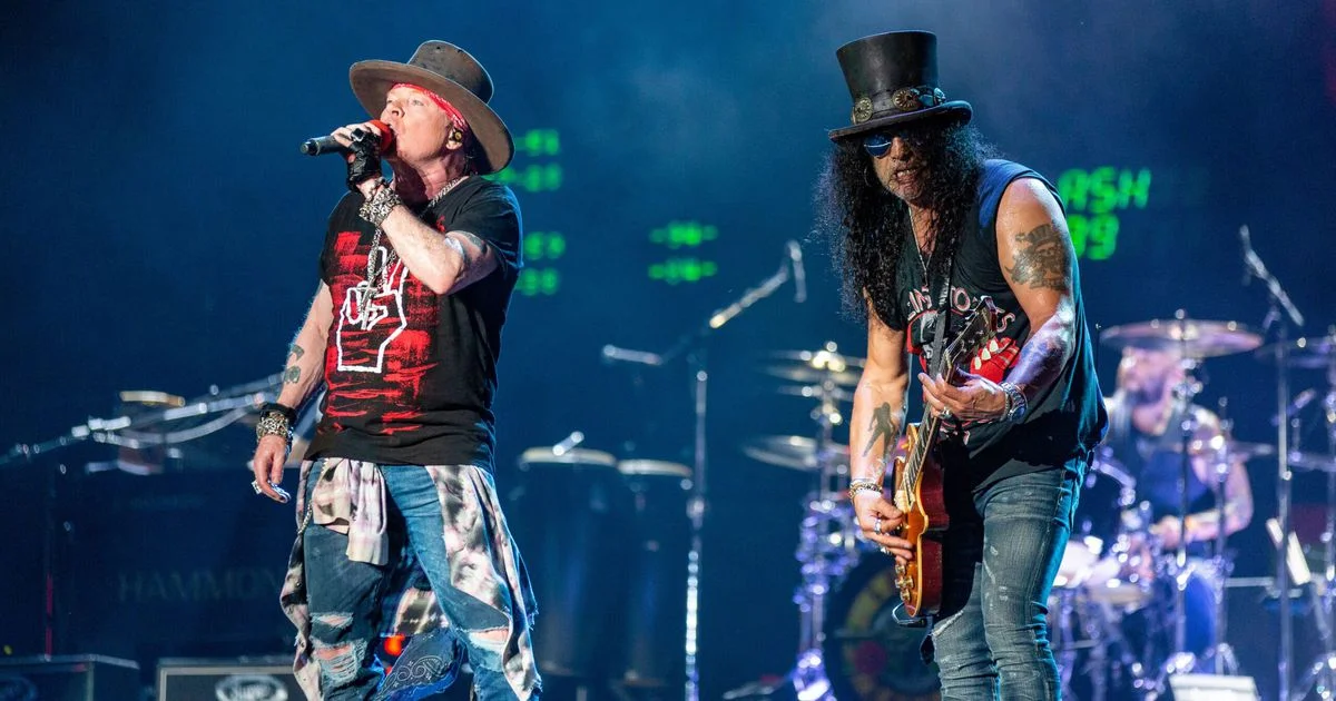 Read more about the article Guns N’ Roses majú nabitý archív: Slash hovorí o novom albume, ktorý „sa jednoducho stane, keď sa má stať“