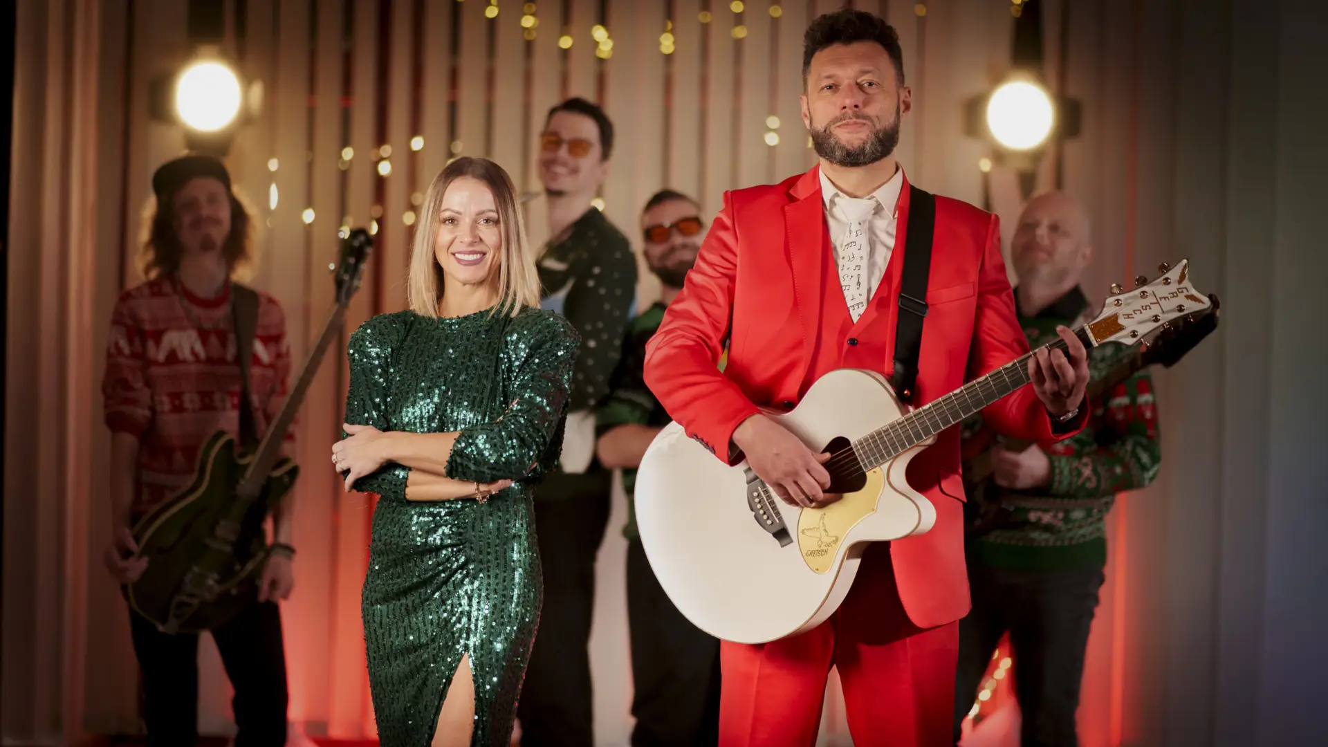 Read more about the article Vianoce majú božskú chuť: Smola a Hrušky prichádzajú s novým sviatočným singlom