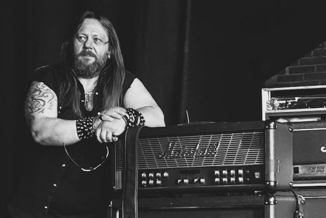 Read more about the article So smútkom oznamujeme: Zomrel basgitarista Aleš Venglář