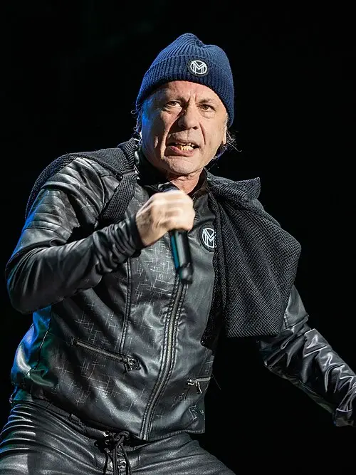 Read more about the article Bruce Dickinson oživuje sólovú diskografiu