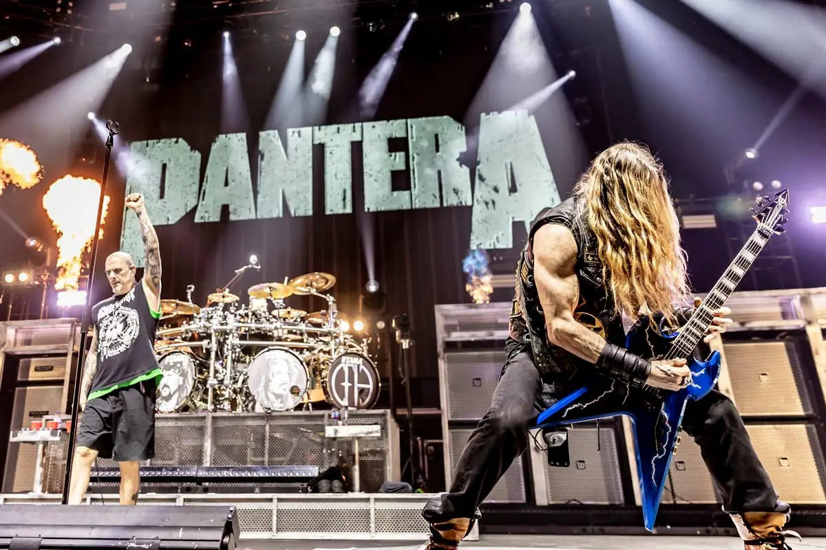 Read more about the article Pantera sa vracia do Prahy