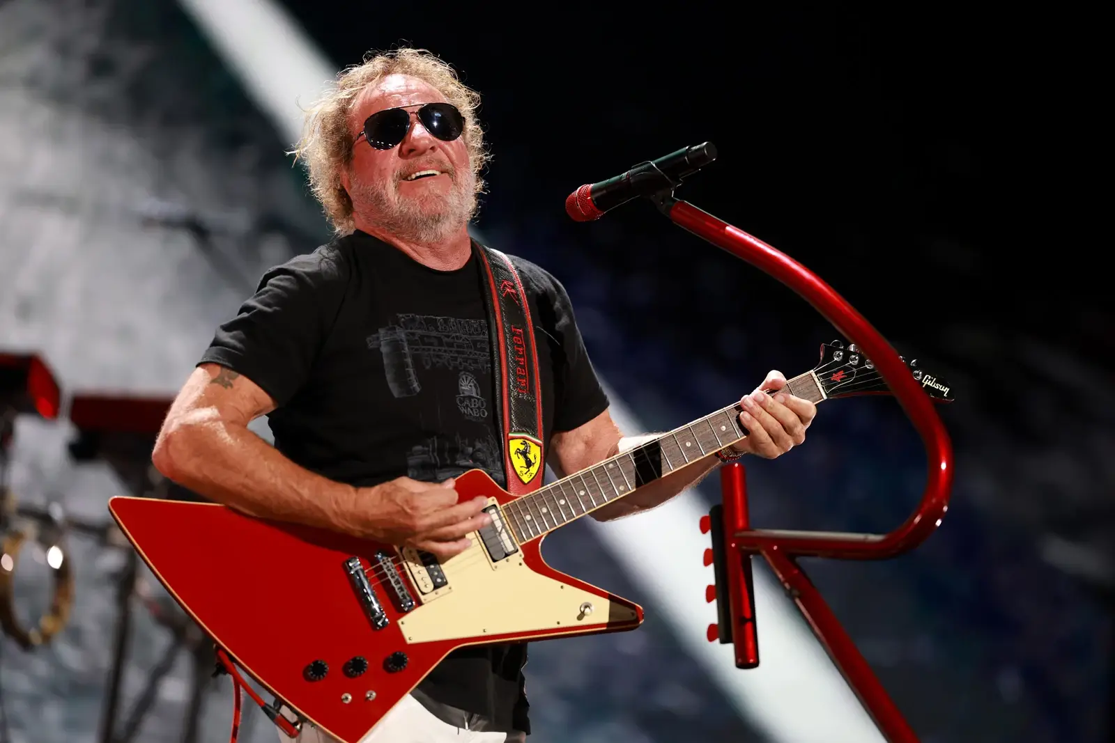 Read more about the article Sammy Hagar vyráža na klubové turné